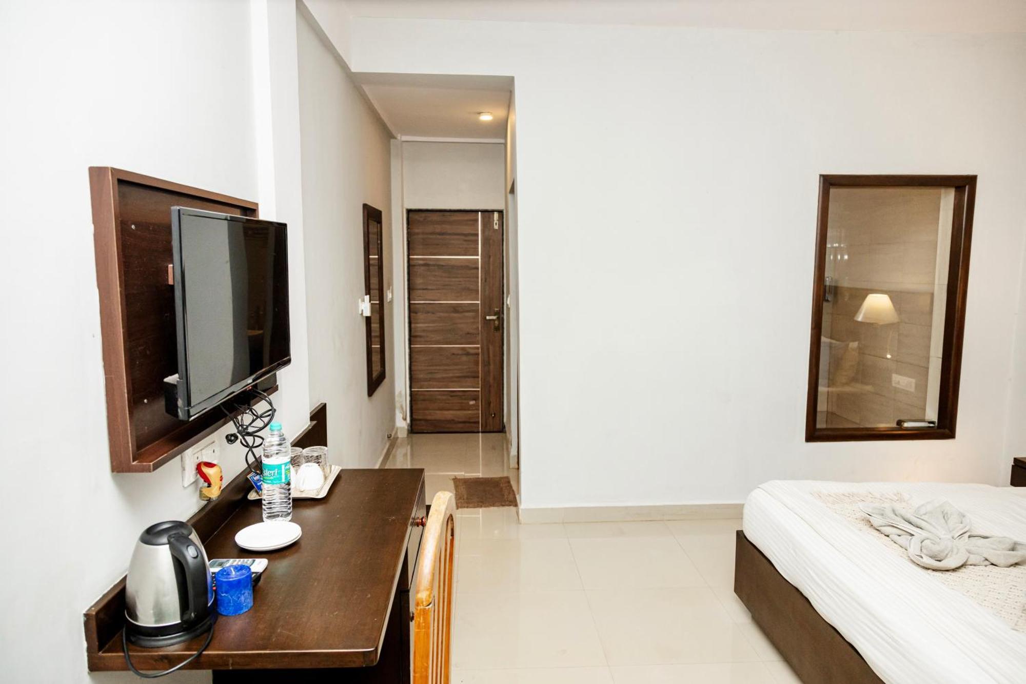 Fourteen Pods By The Sea Hotell Morjim Eksteriør bilde